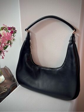 Moda Luxe 🖤 Faux Leather/Suede Shoulder Bag